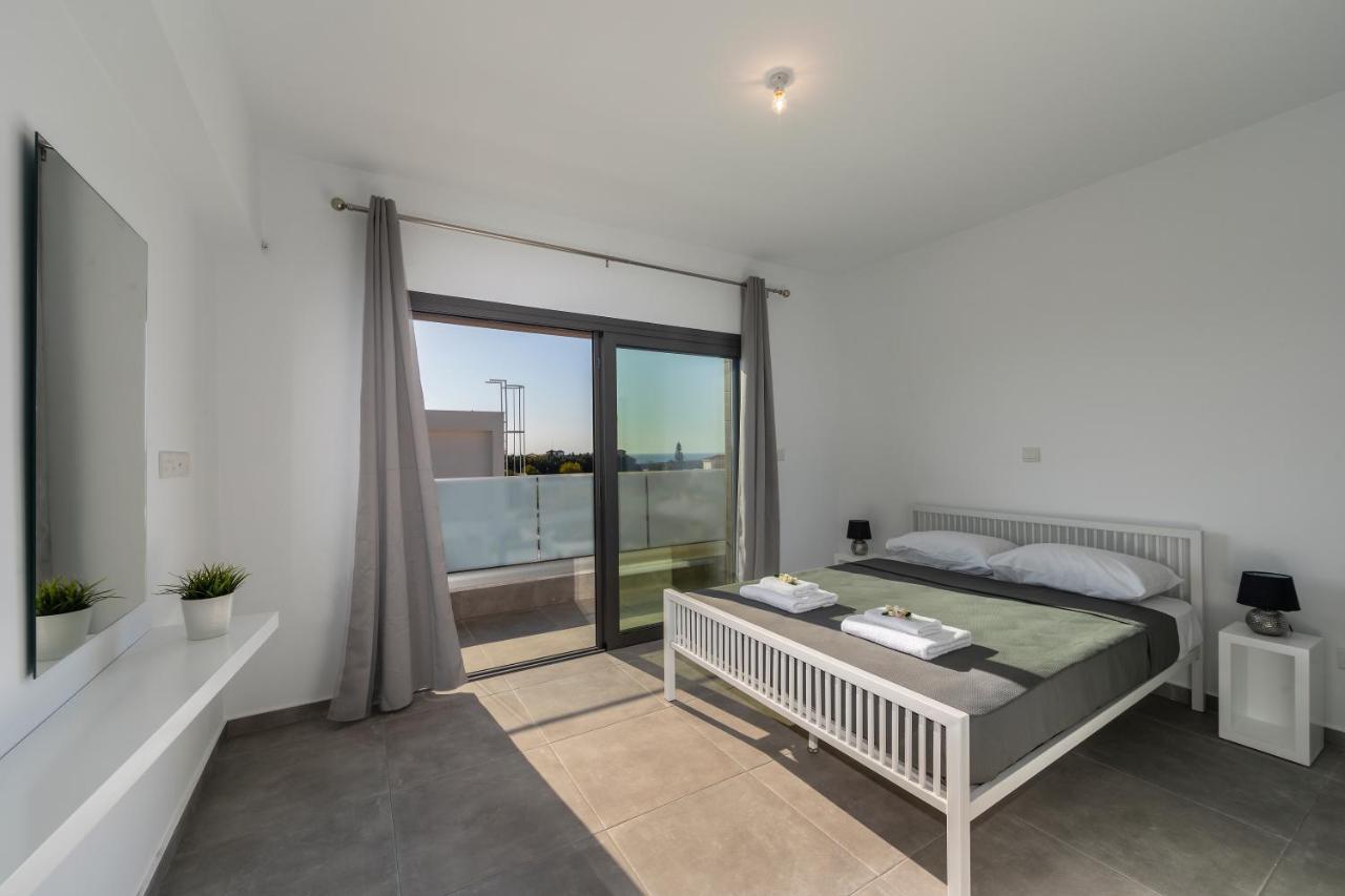 Villa Andre, Walking Distance To Coral Bay Peyia Exterior photo