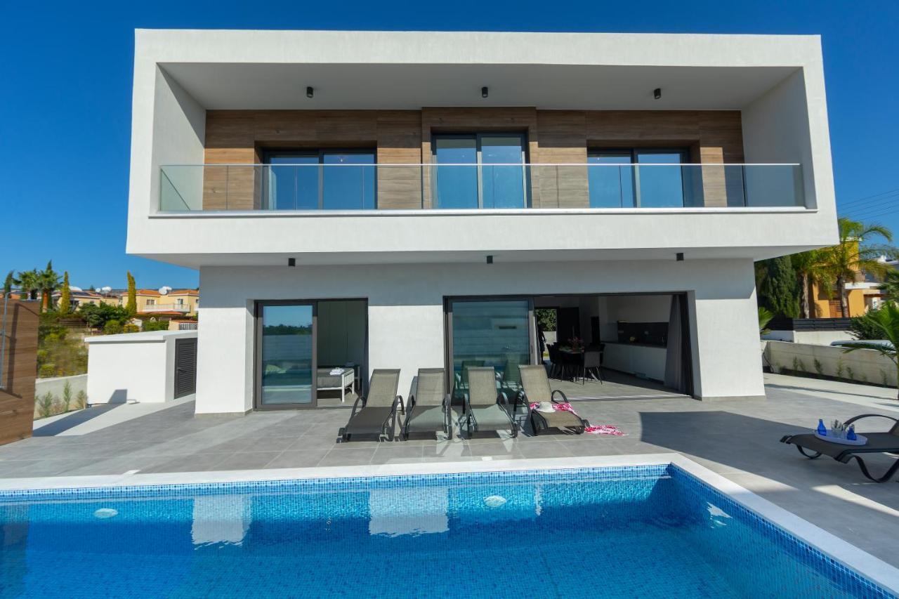 Villa Andre, Walking Distance To Coral Bay Peyia Exterior photo
